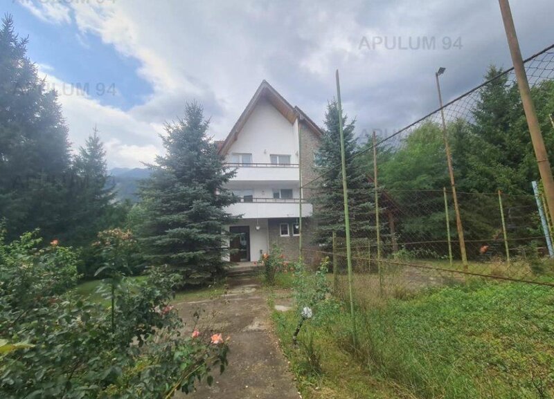 Complex turistic  - Zona Poiana Tapului